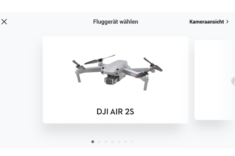 Das Tutorial der DJI Fly App, um die Drohne mit der App zu verbinden. Die DJI Air 2S wird im Test als richtiges Modell ausgewählt.